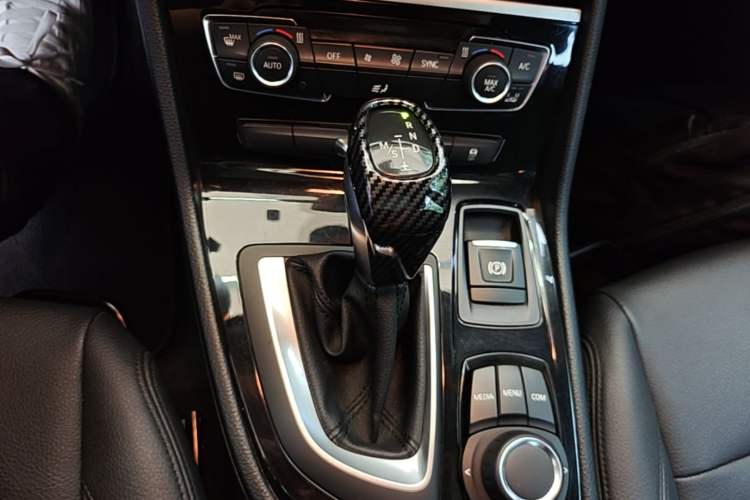 Used BMW 2 Series Active Tourer 2019 218i Leading Model Gear Lever
