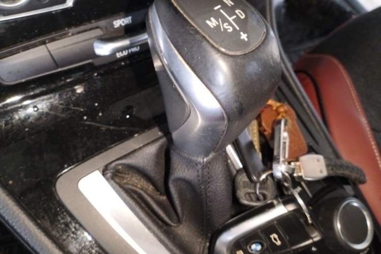 Used BMW 2 Series Active Tourer 2019 218i Leading Model Gear Lever