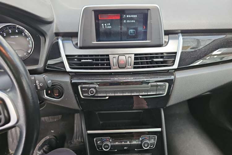 Used BMW 2 Series Active Tourer 2019 218i Leading Model Interior 5