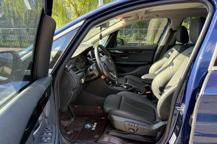 Used BMW 2 Series Active Tourer 2019 218i Luxury Sports Package Left Front Seat