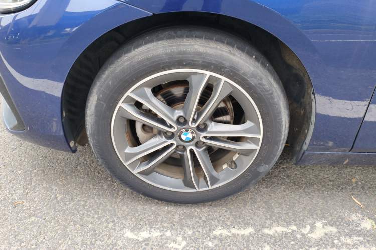 Used BMW 2 Series Active Tourer 2019 218i Luxury Sports Package Left Front Wheel Hub