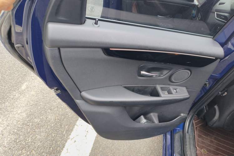 Used BMW 2 Series Active Tourer 2019 218i Luxury Sports Package Left Rear Door Interior
