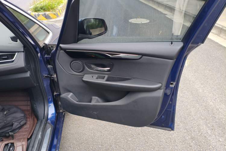 Used BMW 2 Series Active Tourer 2019 218i Luxury Sports Package Right Front Door Interior