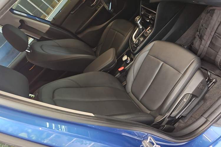 Used BMW 2 Series Active Tourer 2019 218i Leading Model Right Front Seat