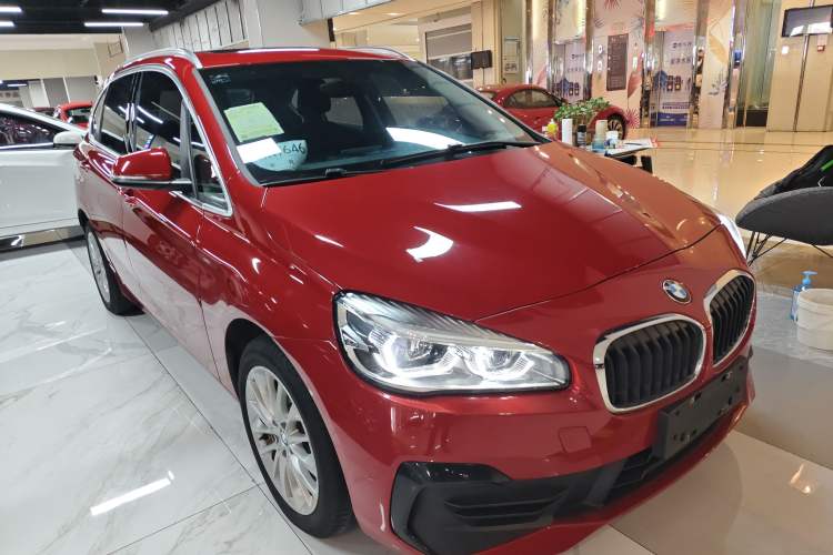 Used BMW 2 Series Active Tourer 2019 218i Leading Model Front Right 45 Deg