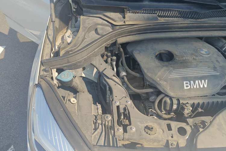 Used BMW 2 Series Active Tourer 2019 218i Luxury Sports Package Engine Bay Right