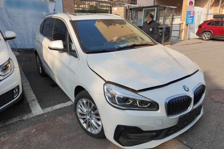 Used BMW 2 Series Active Tourer 2019 218i Leading Model Front Right 45 Deg