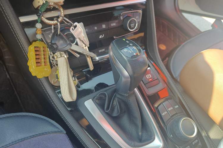 Used BMW 2 Series Active Tourer 2019 218i Luxury Sports Package Gear Lever