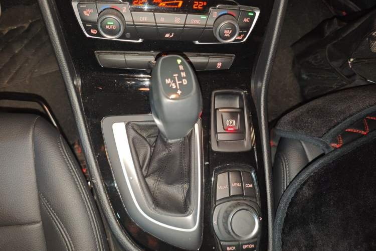 Used BMW 2 Series Active Tourer 2019 218i Leading Model Gear Lever