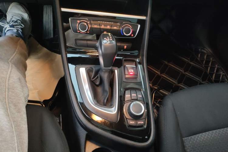Used BMW 2 Series Active Tourer 2019 218i Fashion Model Gear Lever