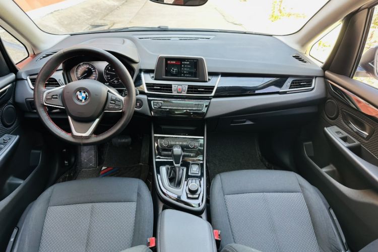 Used BMW 2 Series Active Tourer 2019 218i Fashion Model Interior 3