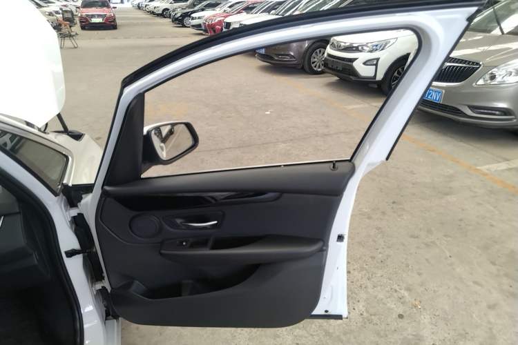 Used BMW 2 Series Active Tourer 2019 218i Leading Model Right Front Door Interior