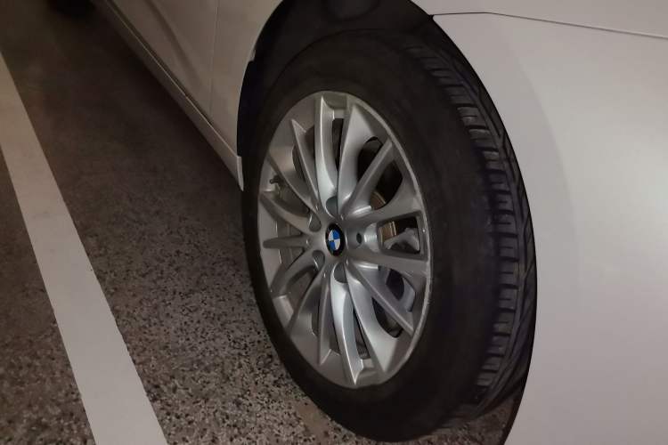 Used BMW 2 Series Active Tourer 2019 218i Leading Model Right Front Wheel Hub