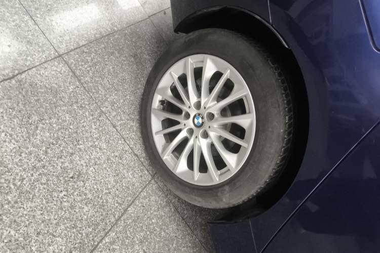 Used BMW 2 Series Gran Tourer 2018 220i Leading Model Right Rear Wheel Hub
