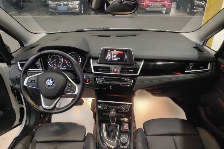 Used BMW 2 Series Gran Tourer 2015 218i Sports Design Package Interior 2