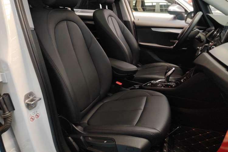 Used BMW 2 Series Gran Tourer 2019 220i Leading Model Right Front Seat