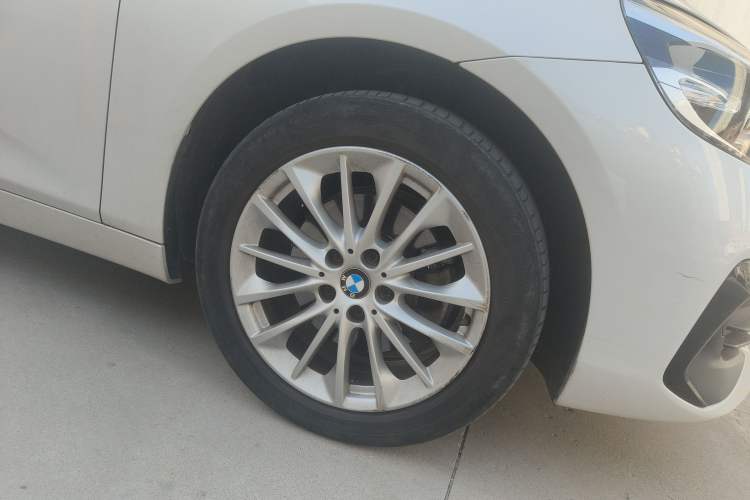 Used BMW 2 Series Gran Tourer 2019 220i Leading Model Right Front Wheel Hub