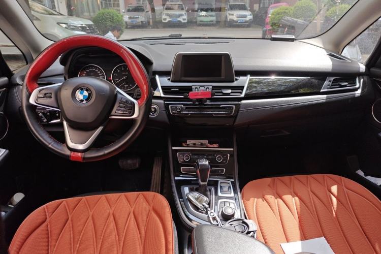 Used BMW 2 Series Gran Tourer 2015 218i Sports Design Package Center Console