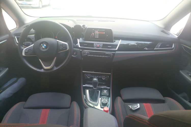 Used BMW 2 Series Gran Tourer 2015 218i Sports Design Package Center Console