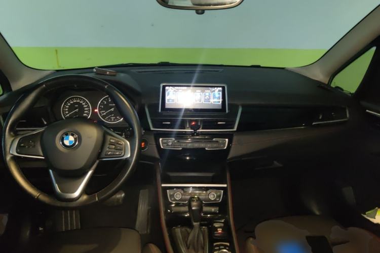 Used BMW 2 Series Gran Tourer 2015 218i Sports Design Package Center Console