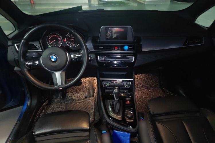 Used BMW 2 Series Gran Tourer 2015 218i Sports Design Package Center Console
