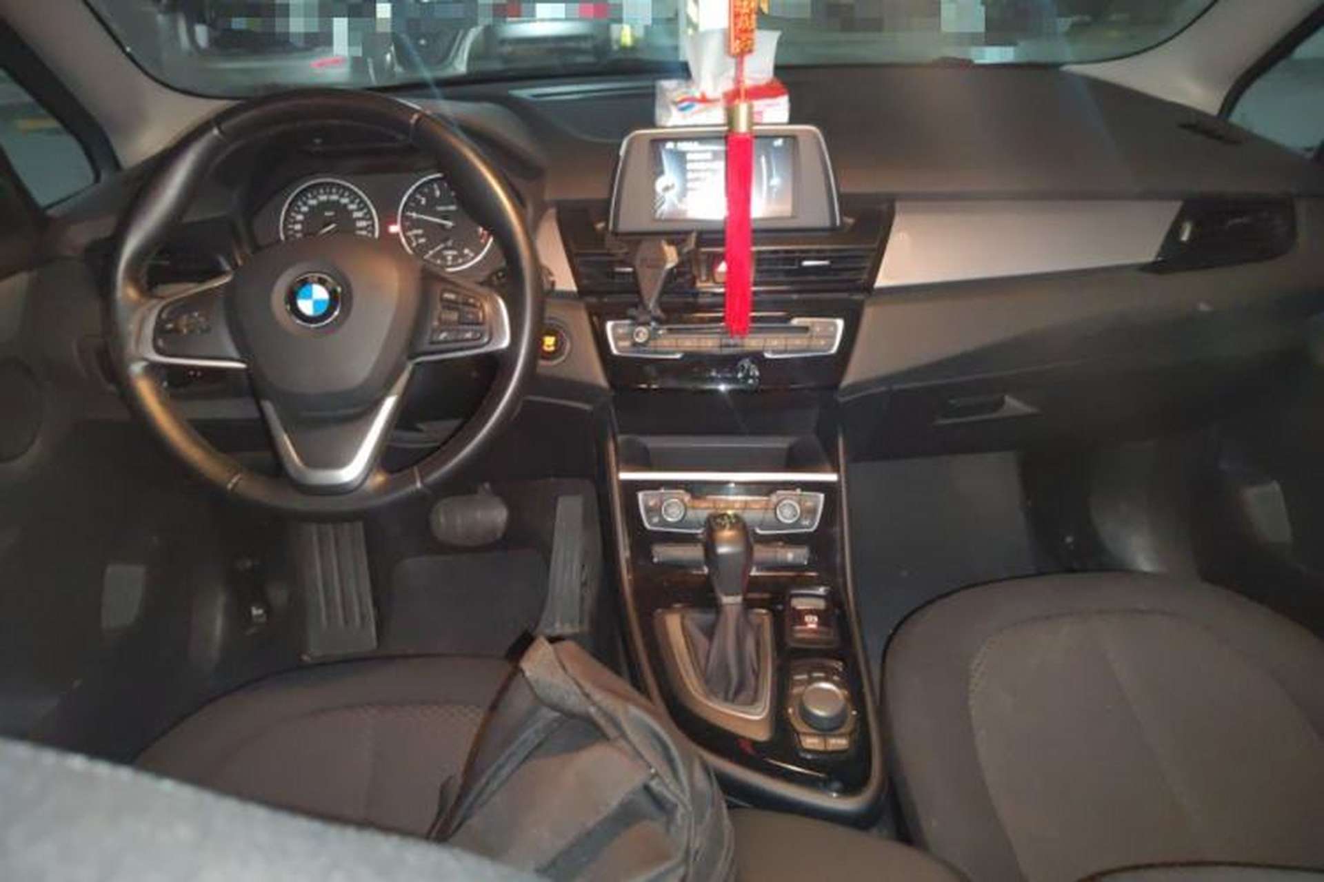 Used BMW 2 Series Gran Tourer 2015 218i Leading Model Center Console