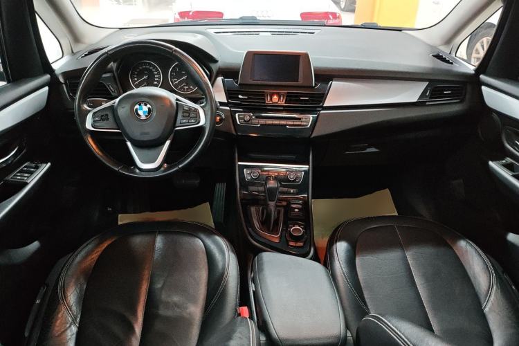 Used BMW 2 Series Gran Tourer 2015 218i Leading Model Center Console