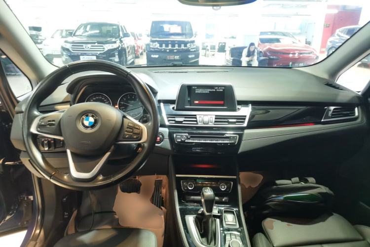 Used BMW 2 Series Gran Tourer 2015 218i Sports Design Package Center Console