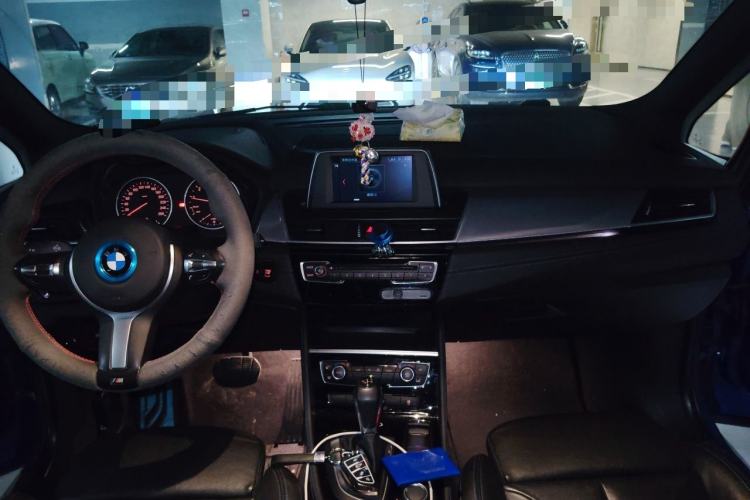 Used BMW 2 Series Gran Tourer 2015 218i Sports Design Package Center Console