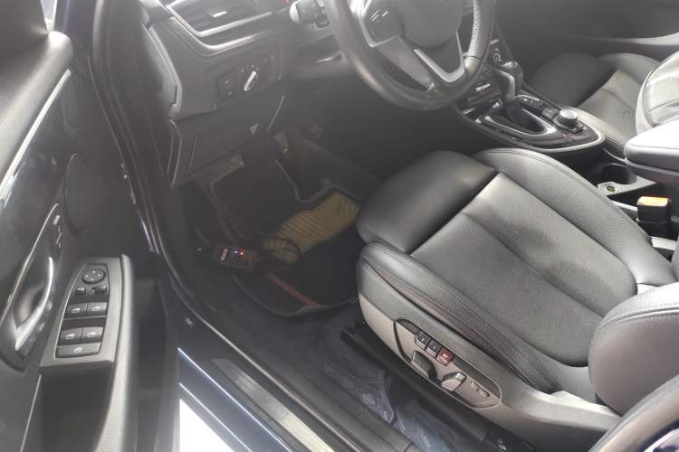 Used BMW 2 Series Gran Tourer 2015 218i Sports Design Package Driver Seat