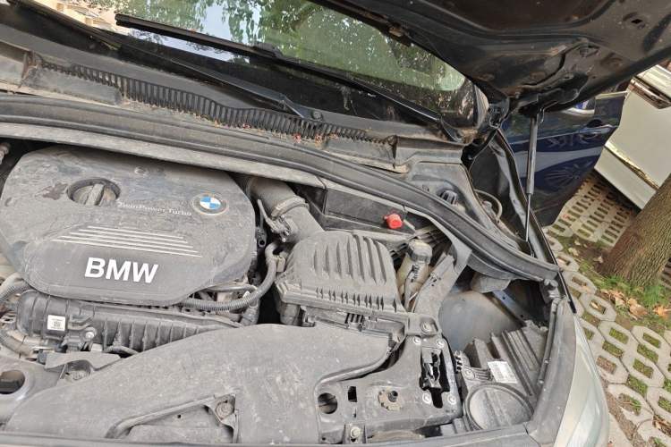 Used BMW 2 Series Gran Tourer 2015 218i Sports Design Package Engine Bay Left