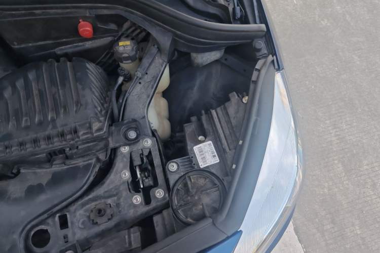 Used BMW 2 Series Gran Tourer 2015 218i Leading Model Engine Bay Left