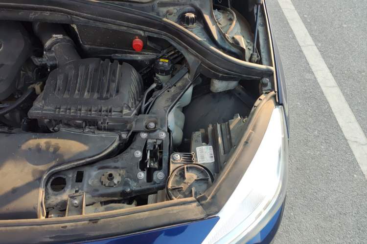 Used BMW 2 Series Gran Tourer 2015 218i Leading Model Engine Bay Left