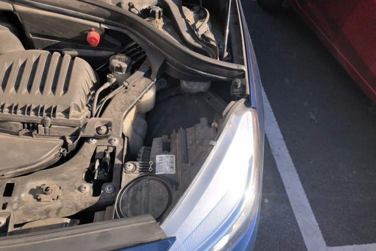 Used BMW 2 Series Gran Tourer 2015 218i Leading Model Engine Bay Left