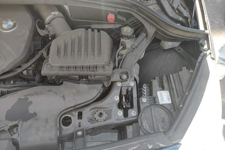 Used BMW 2 Series Gran Tourer 2015 218i Sports Design Package Engine Bay Left