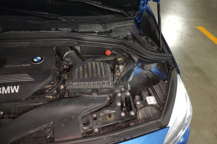 Used BMW 2 Series Gran Tourer 2015 218i Sports Design Package Engine Bay Left