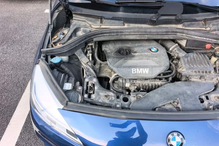 Used BMW 2 Series Gran Tourer 2015 218i Sports Design Package Engine Bay Right