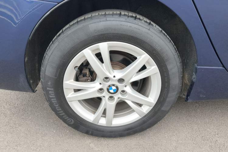 Used BMW 2 Series Gran Tourer 2015 218i Leading Model Exterior 4