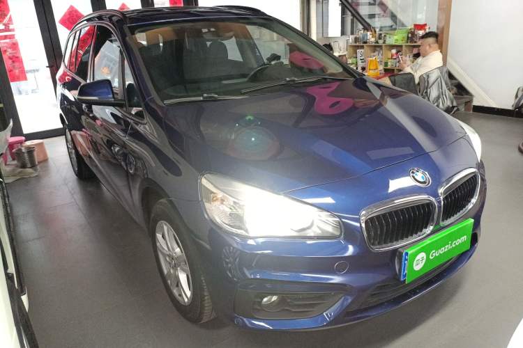 Used BMW 2 Series Gran Tourer 2015 218i Leading Model Front Right 45 Deg