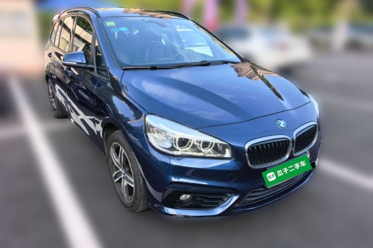 Used BMW 2 Series Gran Tourer 2015 218i Sports Design Package Front Right 45 Deg