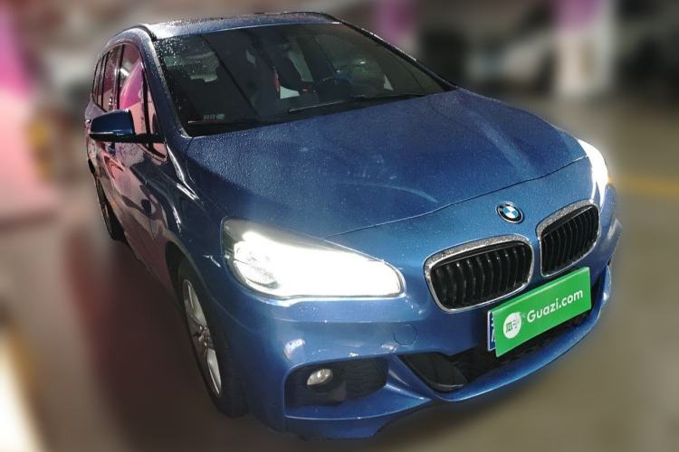 Used BMW 2 Series Gran Tourer 2015 218i Sports Design Package Front Right 45 Deg