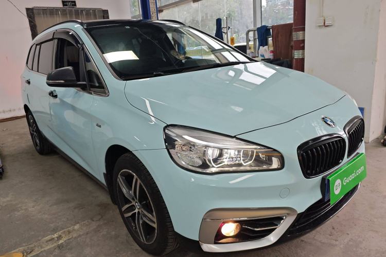 Used BMW 2 Series Gran Tourer 2015 218i Sports Design Package Front Right 45 Deg