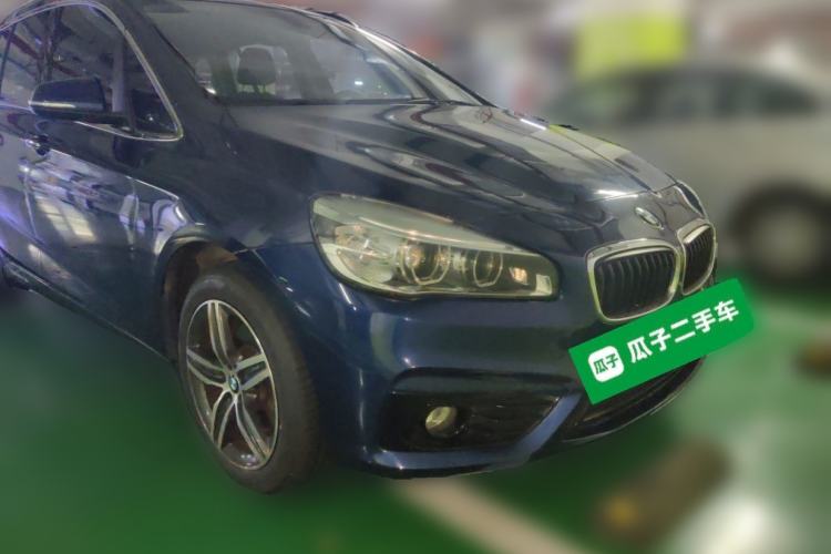 Used BMW 2 Series Gran Tourer 2015 218i Sports Design Package Front Right 45 Deg
