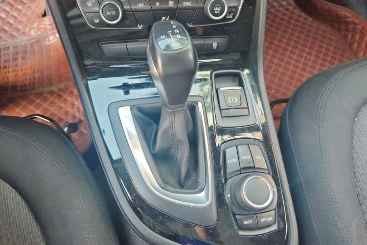Used BMW 2 Series Gran Tourer 2015 218i Leading Model Gear Lever