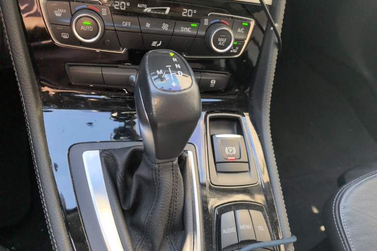 Used BMW 2 Series Gran Tourer 2015 218i Leading Model Gear Lever