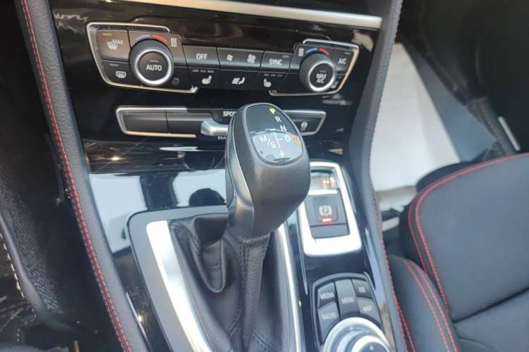 Used BMW 2 Series Gran Tourer 2015 218i Sports Design Package Gear Lever