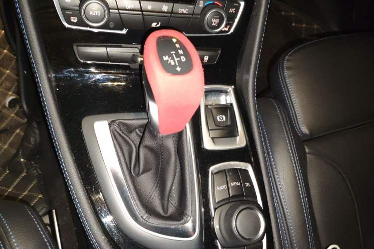 Used BMW 2 Series Gran Tourer 2015 218i Sports Design Package Gear Lever