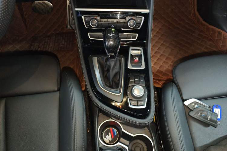 Used BMW 2 Series Gran Tourer 2015 218i Sports Design Package Gear Lever
