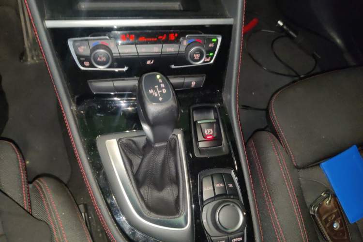Used BMW 2 Series Gran Tourer 2015 218i Sports Design Package Gear Lever