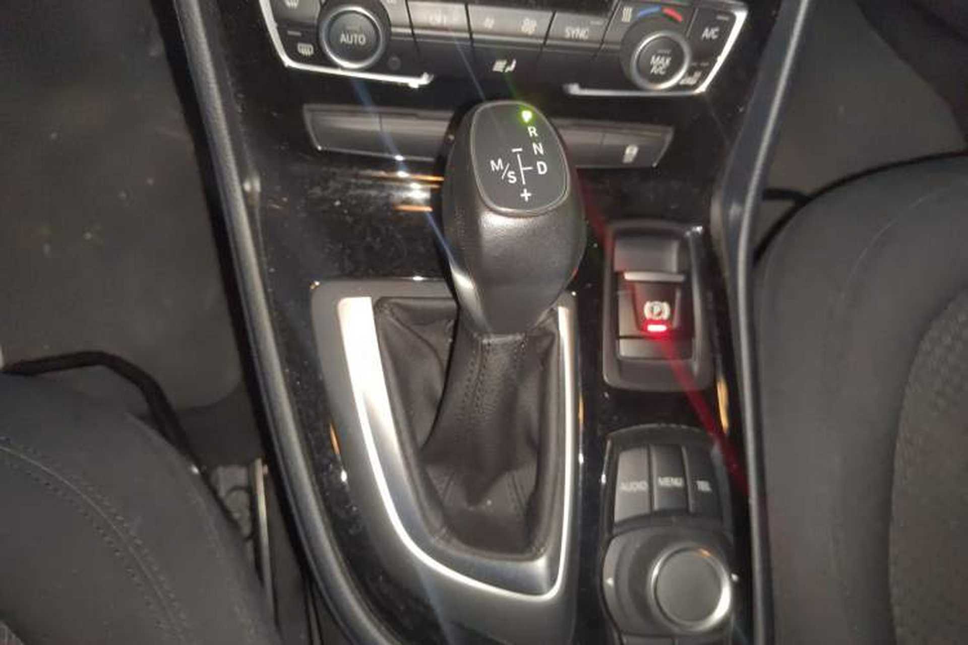 Used BMW 2 Series Gran Tourer 2015 218i Leading Model Gear Lever